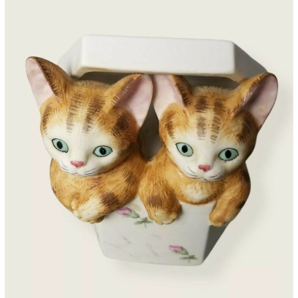 Mann Siamese Twin Kittens Cats in a Music Box Memory Vintage 1982 Porcelain